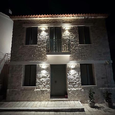 Stone Villa Питагорио Екстериор снимка