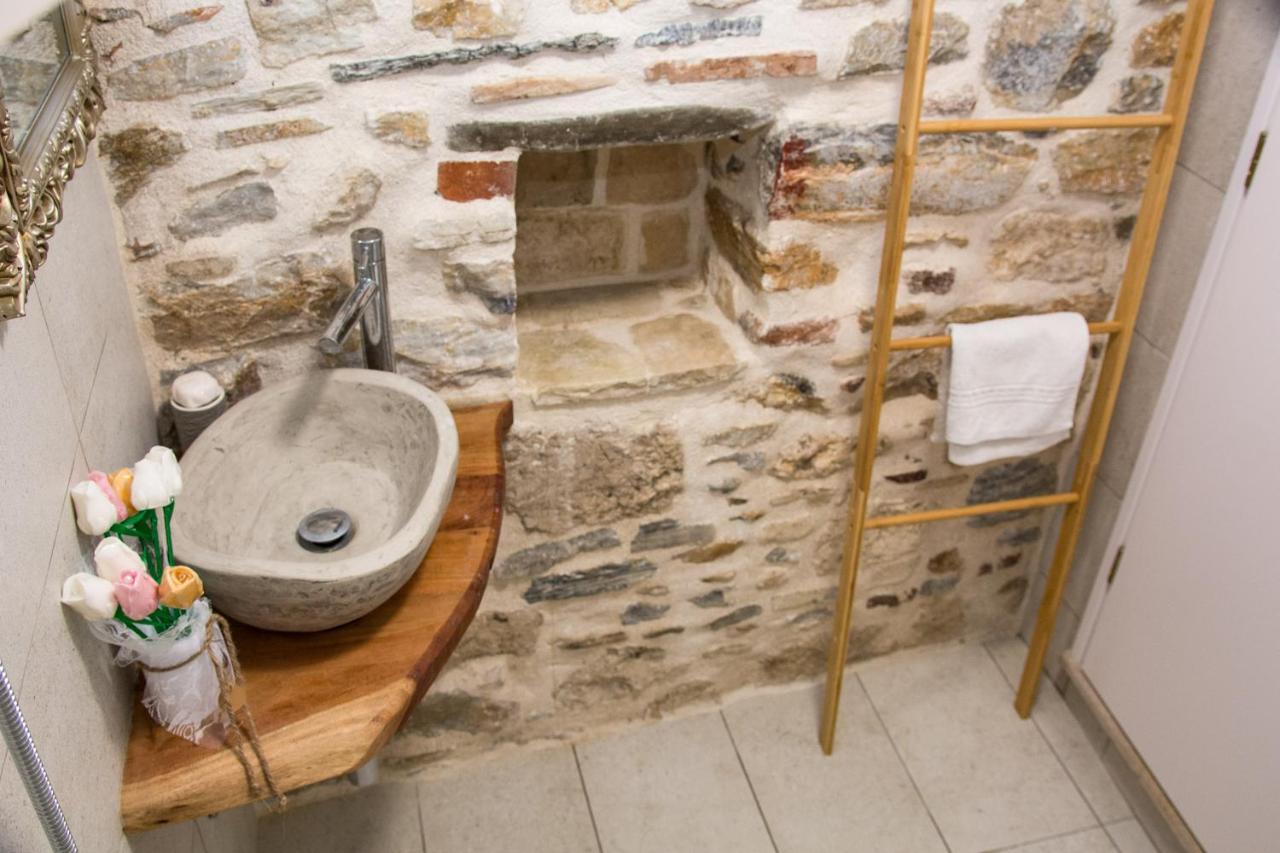 Stone Villa Питагорио Екстериор снимка