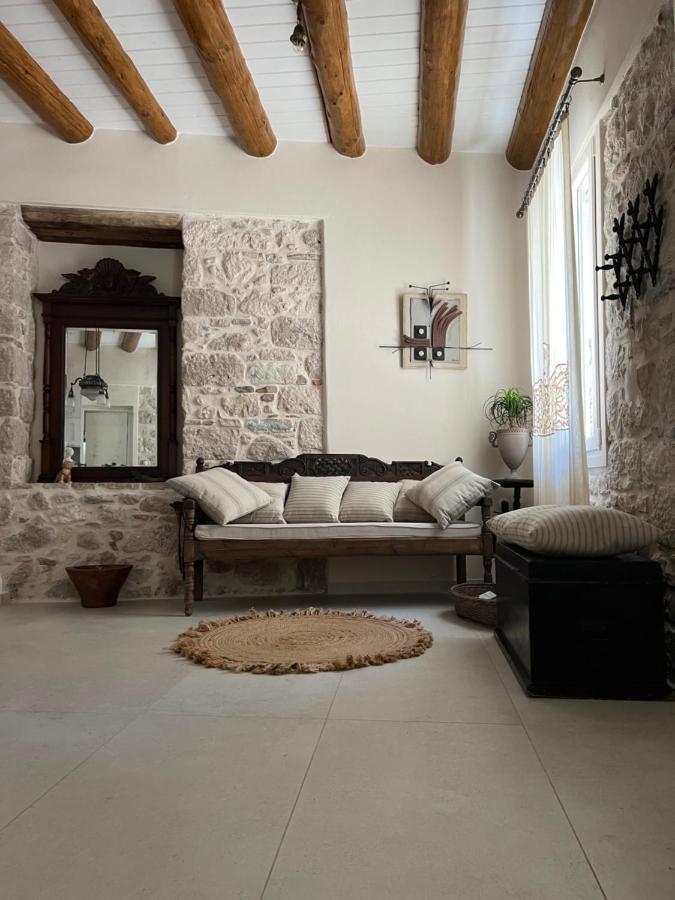 Stone Villa Питагорио Екстериор снимка